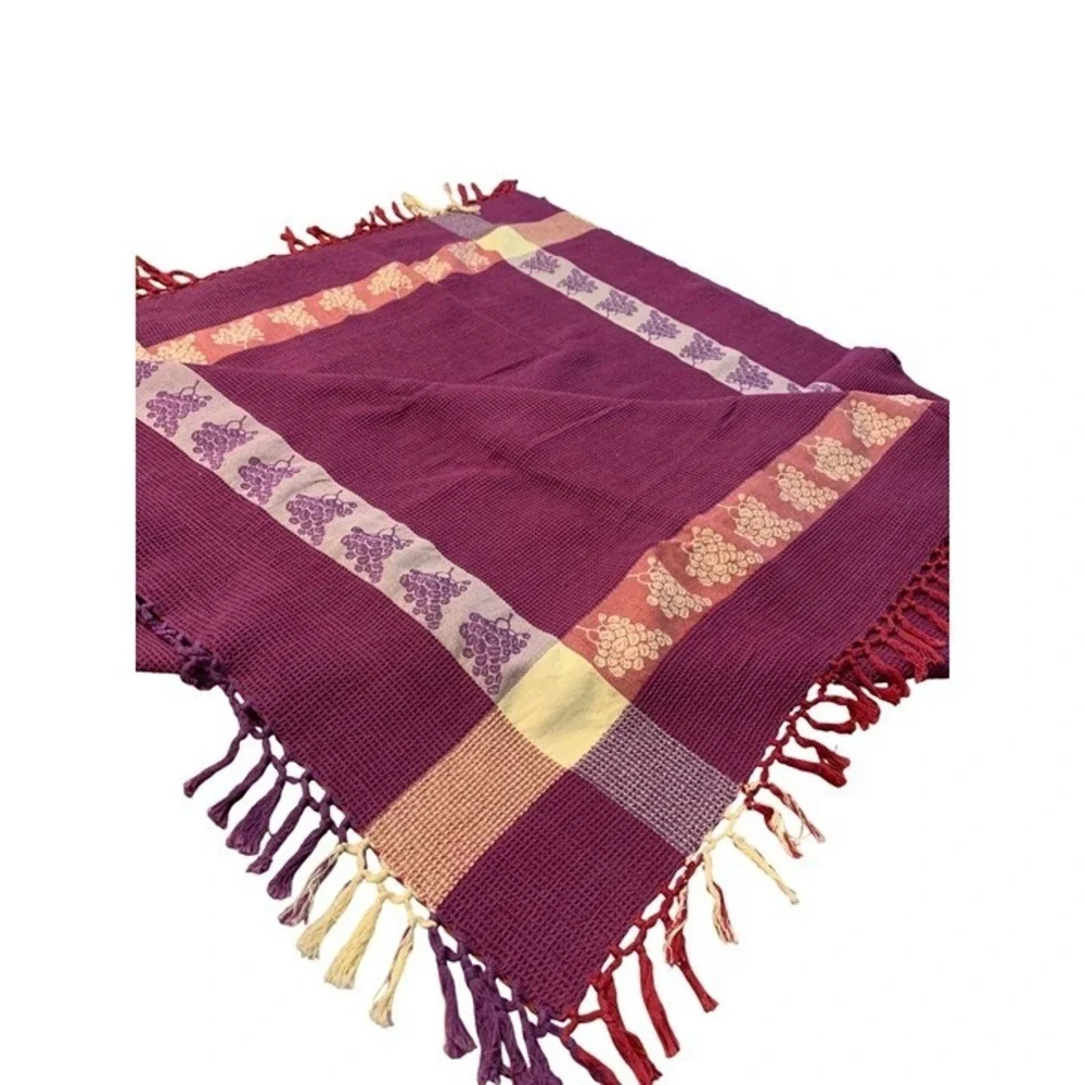 Primitive Artisan Inc 100% Cotton Boho VTG Purple & Red Grape Motif Woven Tablec